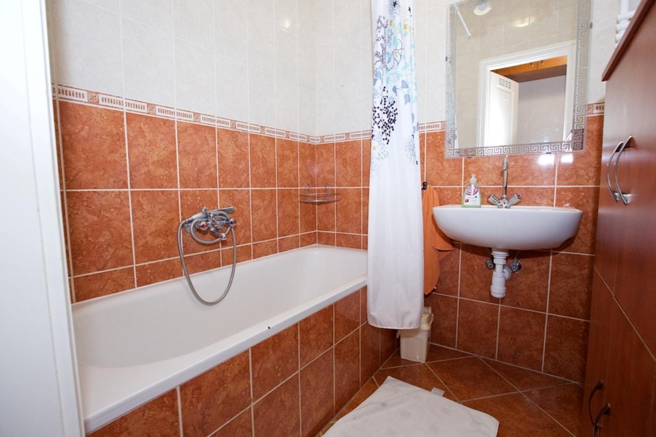 Zoli Apartmanok-Anita Koelcsey 34-36 ハイデゥソボスロー エクステリア 写真